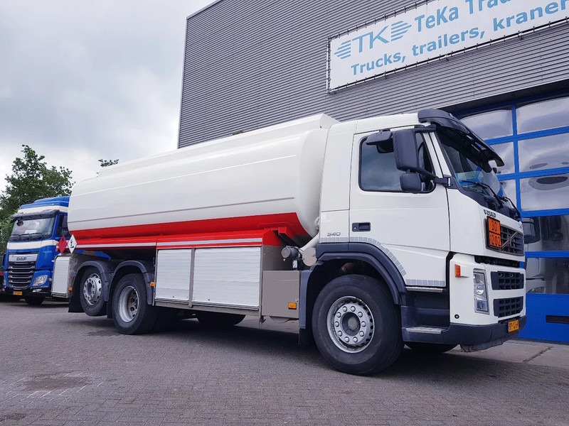 شاحنة صهريج Volvo FM 9.340 Fuel 21.400 Liter 3 Comp Euro 3: صورة 6