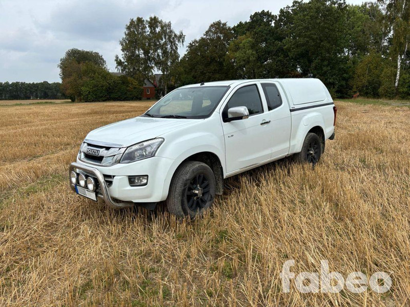 Isuzu D-max Space Cab 2.5 4WD Automatic - شاحنة البيك أب: صورة 1 Isuzu D-max Space Cab 2.5 4WD Automatic - شاحنة البيك أب: صورة 1