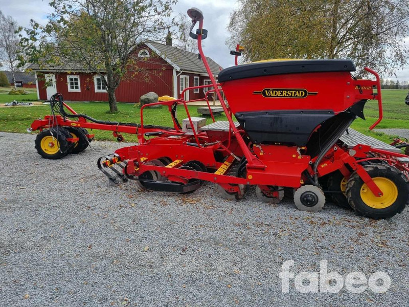 Vaderstad Rapid RD 400C - آلة بذر الحصاد: صورة 1 Vaderstad Rapid RD 400C - آلة بذر الحصاد: صورة 1