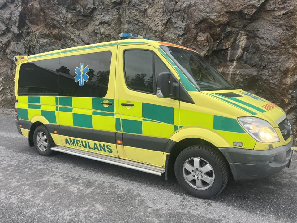 MERCEDES-BENZ Sprinter 316 NGT - سيارة إسعاف: صورة 4 MERCEDES-BENZ Sprinter 316 NGT - سيارة إسعاف: صورة 4