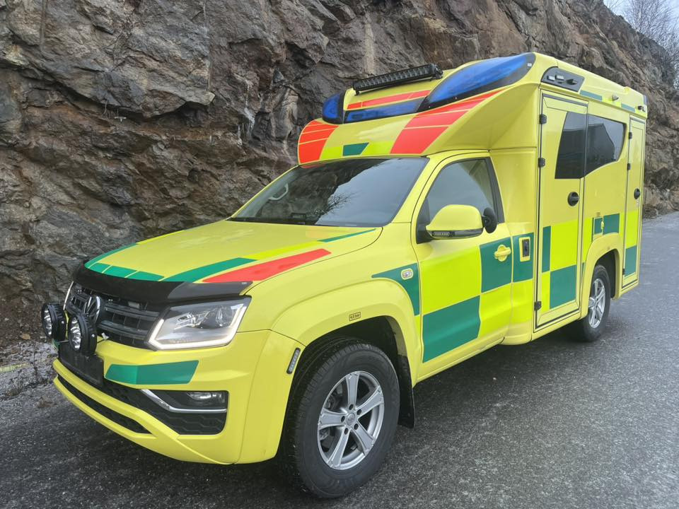VOLKSWAGEN Amarok 4motion - AMBULANCE / ambulanse / ambulanssi - سيارة إسعاف: صورة 2 VOLKSWAGEN Amarok 4motion - AMBULANCE / ambulanse / ambulanssi - سيارة إسعاف: صورة 2