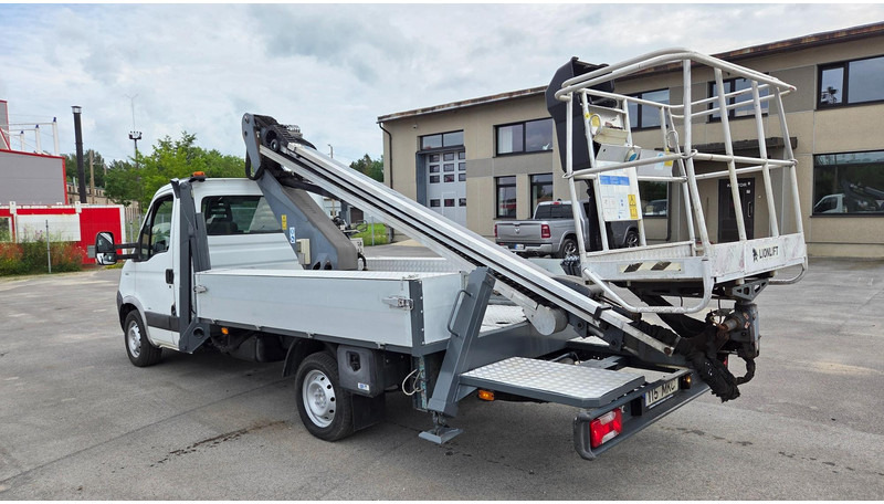 Iveco Daily 35S12 4X2 Galaxylift GT18-10 - شاحنة توصيل مغلقة: صورة 4 Iveco Daily 35S12 4X2 Galaxylift GT18-10 - شاحنة توصيل مغلقة: صورة 4