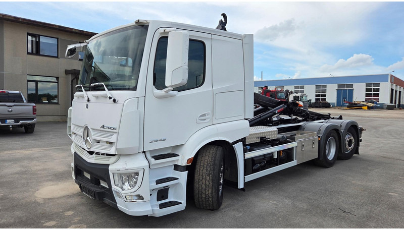 Mercedes-Benz Actros 2543 6X2*4 - شاحنة برافعة خطافية: صورة 1 Mercedes-Benz Actros 2543 6X2*4 - شاحنة برافعة خطافية: صورة 1