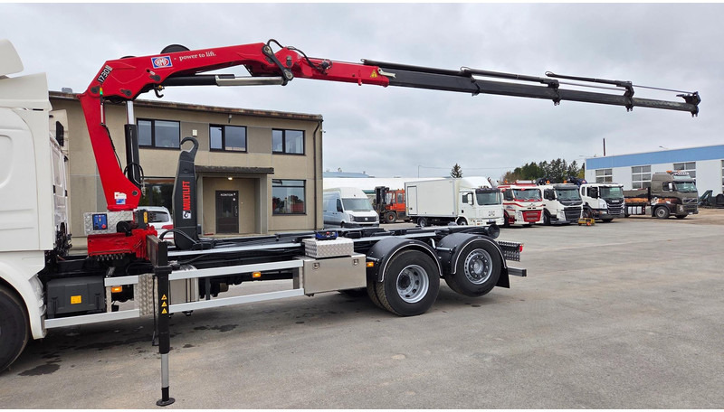 Scania P370 6X2*4 HMF 1730 - شاحنة برافعة خطافية, شاحنة كرين: صورة 5 Scania P370 6X2*4 HMF 1730 - شاحنة برافعة خطافية, شاحنة كرين: صورة 5