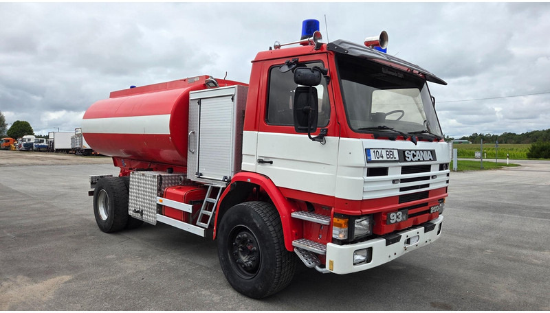 Scania P93 4X2 250 - شاحنة حريق: صورة 2 Scania P93 4X2 250 - شاحنة حريق: صورة 2