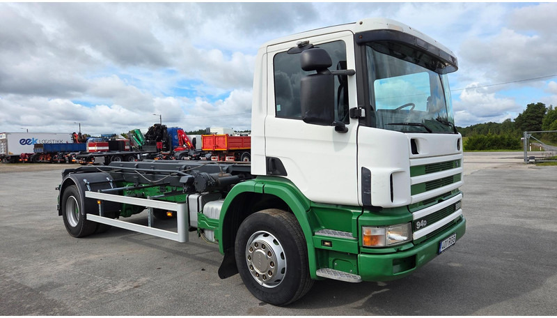 Scania P94 4X2 220 - شاحنة - نظام الكابلات: صورة 2 Scania P94 4X2 220 - شاحنة - نظام الكابلات: صورة 2