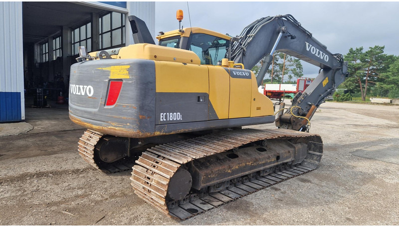 Volvo EC180DL - حفار زاحف: صورة 3 Volvo EC180DL - حفار زاحف: صورة 3