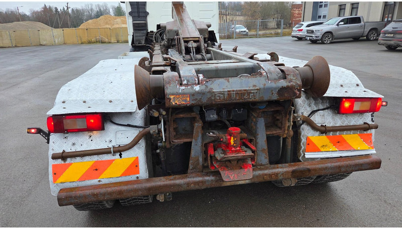 Volvo FH500 6X4 - شاحنة برافعة خطافية: صورة 5 Volvo FH500 6X4 - شاحنة برافعة خطافية: صورة 5