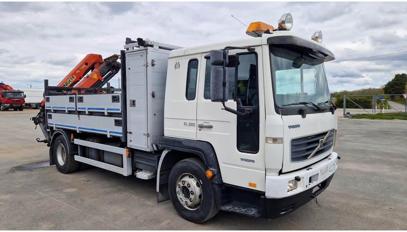 Volvo FL220 4X2 Palfinger PK7501 - شاحنات مسطحة, شاحنة كرين: صورة 5 Volvo FL220 4X2 Palfinger PK7501 - شاحنات مسطحة, شاحنة كرين: صورة 5