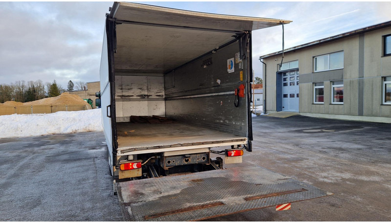Volvo FL250 4X2 lifting box - شاحنة صندوقية: صورة 5 Volvo FL250 4X2 lifting box - شاحنة صندوقية: صورة 5
