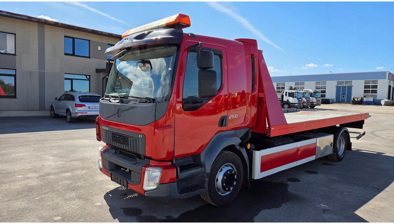 Volvo FL250 4X2 - شاحنة سحب: صورة 1 Volvo FL250 4X2 - شاحنة سحب: صورة 1