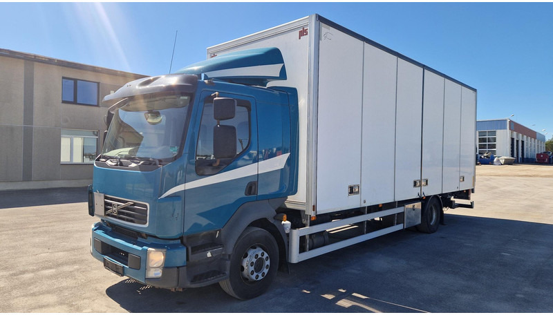 Volvo FL260 4X2 - شاحنة صندوقية: صورة 1 Volvo FL260 4X2 - شاحنة صندوقية: صورة 1