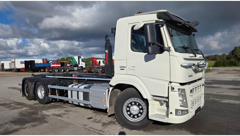 Volvo FM460 6X2*4 - شاحنة برافعة خطافية: صورة 2 Volvo FM460 6X2*4 - شاحنة برافعة خطافية: صورة 2