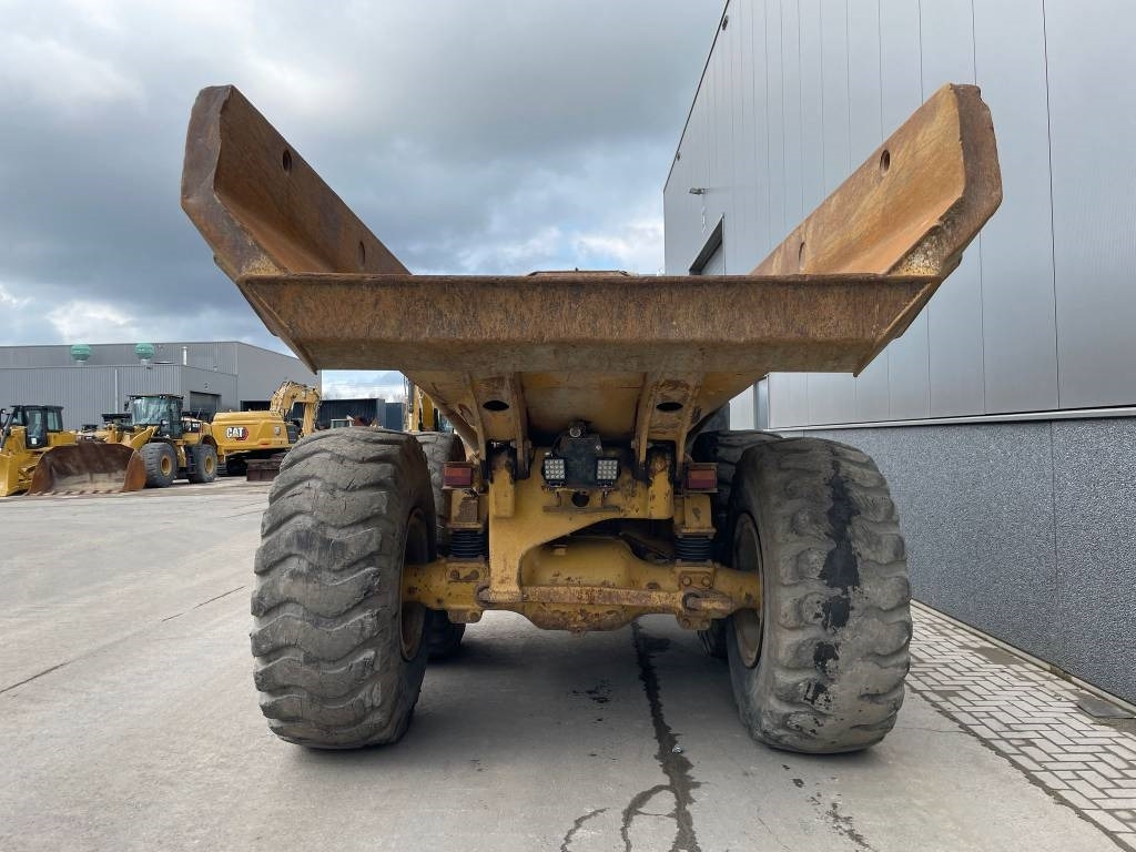CAT 725 (CE certified - good working condition) - شاحنة مفصلية: صورة 4 CAT 725 (CE certified - good working condition) - شاحنة مفصلية: صورة 4