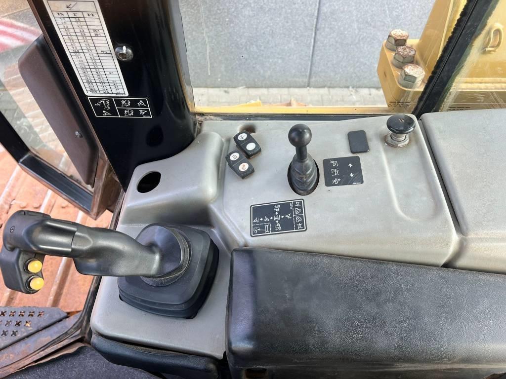 بلدوزر CAT D 6 N LGP: صورة 19