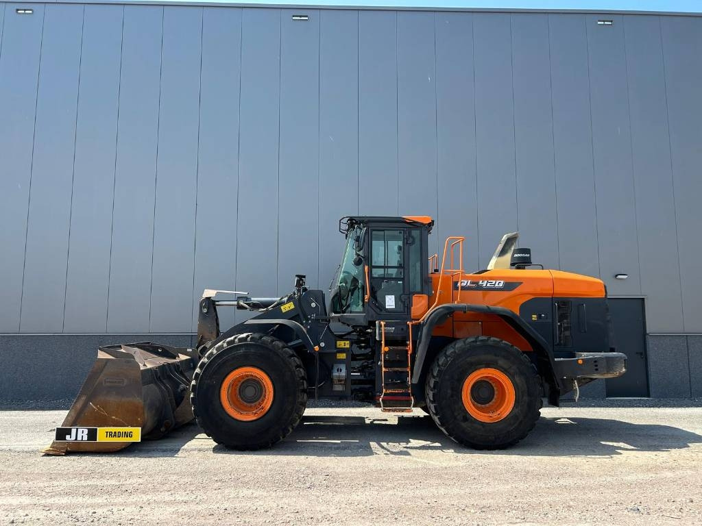 Doosan DL 420-7 (CDC) - اللودر بعجل: صورة 1 Doosan DL 420-7 (CDC) - اللودر بعجل: صورة 1