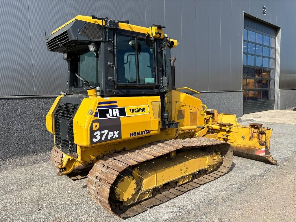 Komatsu D37 PX-23  - بلدوزر: صورة 5 Komatsu D37 PX-23  - بلدوزر: صورة 5