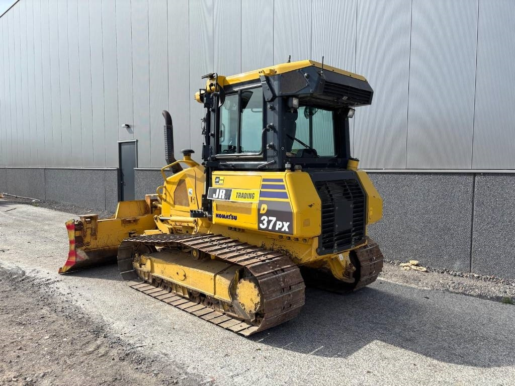 Komatsu D37 PX-23  - بلدوزر: صورة 3 Komatsu D37 PX-23  - بلدوزر: صورة 3