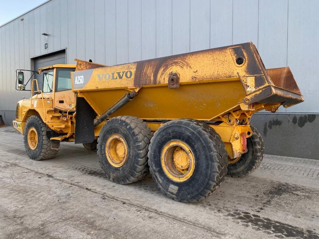 Volvo A 25 D - شاحنة مفصلية: صورة 3 Volvo A 25 D - شاحنة مفصلية: صورة 3