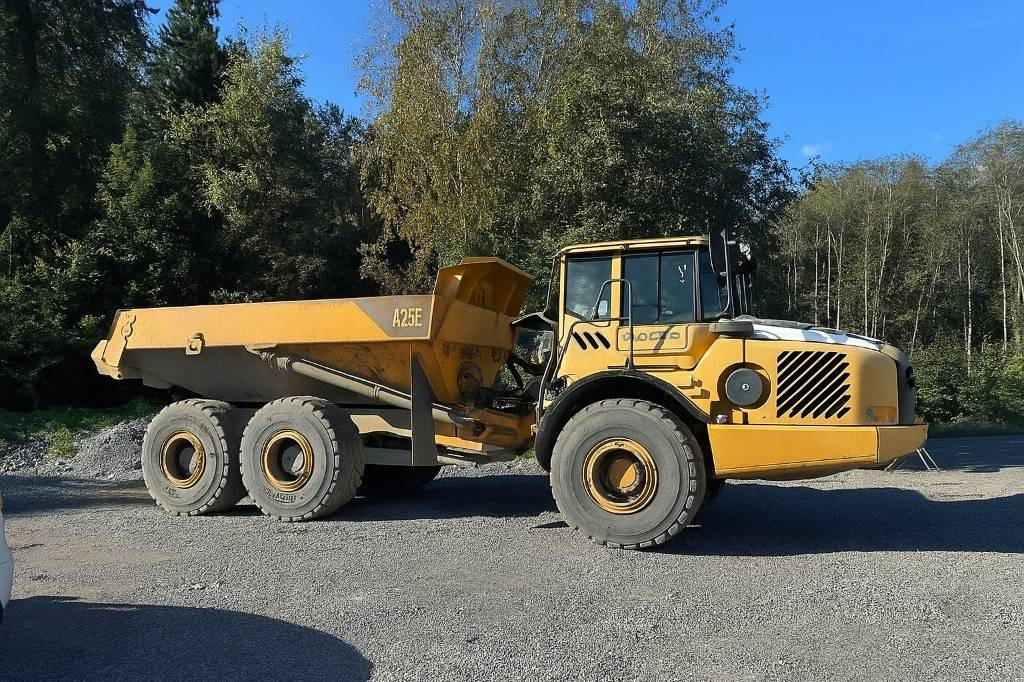 Volvo A 25 E (On Transport) - شاحنة مفصلية: صورة 1 Volvo A 25 E (On Transport) - شاحنة مفصلية: صورة 1
