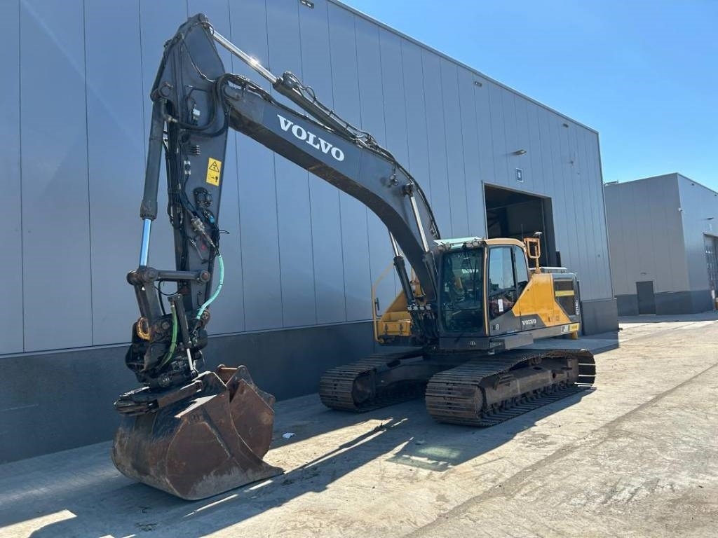 Volvo EC 250 EL (Roto + 3 buckets) - حفار زاحف: صورة 2 Volvo EC 250 EL (Roto + 3 buckets) - حفار زاحف: صورة 2