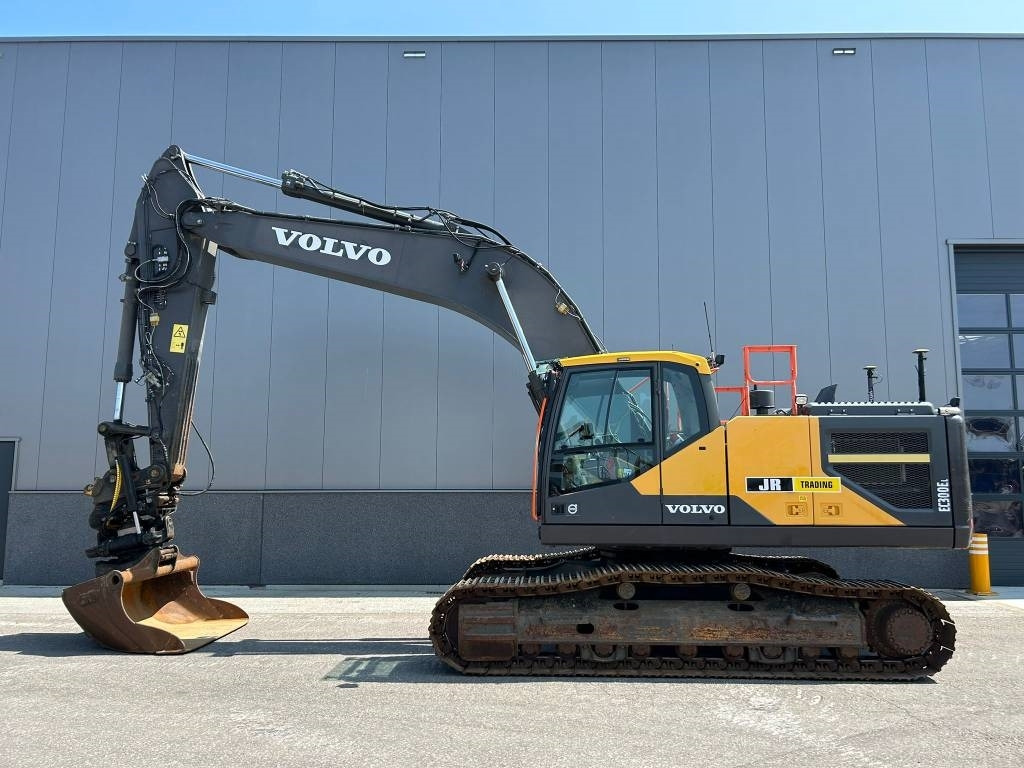 Volvo EC 300 EL TOPCON GPS / Roto / 2 Buckets - حفار زاحف: صورة 1 Volvo EC 300 EL TOPCON GPS / Roto / 2 Buckets - حفار زاحف: صورة 1