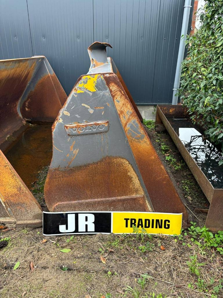 Volvo L 90 H Bucket - بكت - آلات الإنشاء: صورة 1 Volvo L 90 H Bucket - بكت - آلات الإنشاء: صورة 1