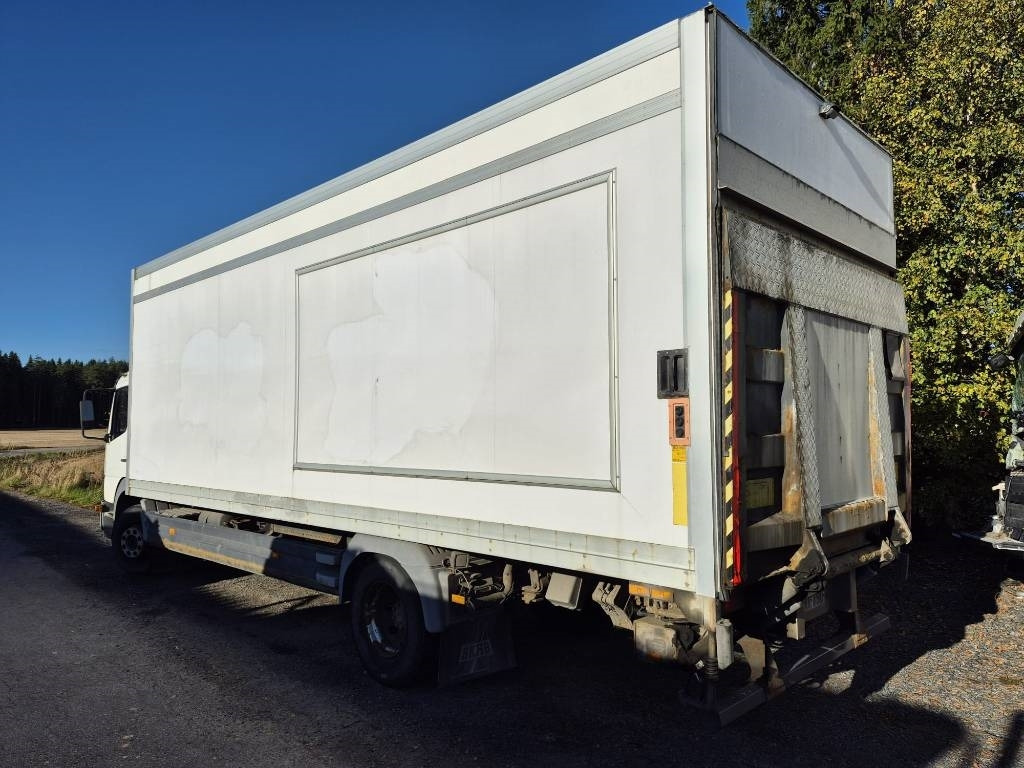 Mercedes-Benz Atego 1223 umpikori+pl nostin - شاحنة صندوقية: صورة 4 Mercedes-Benz Atego 1223 umpikori+pl nostin - شاحنة صندوقية: صورة 4
