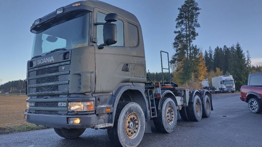 Scania R144 530 8x4 RASKASVETURI - رأس تريلا: صورة 2 Scania R144 530 8x4 RASKASVETURI - رأس تريلا: صورة 2