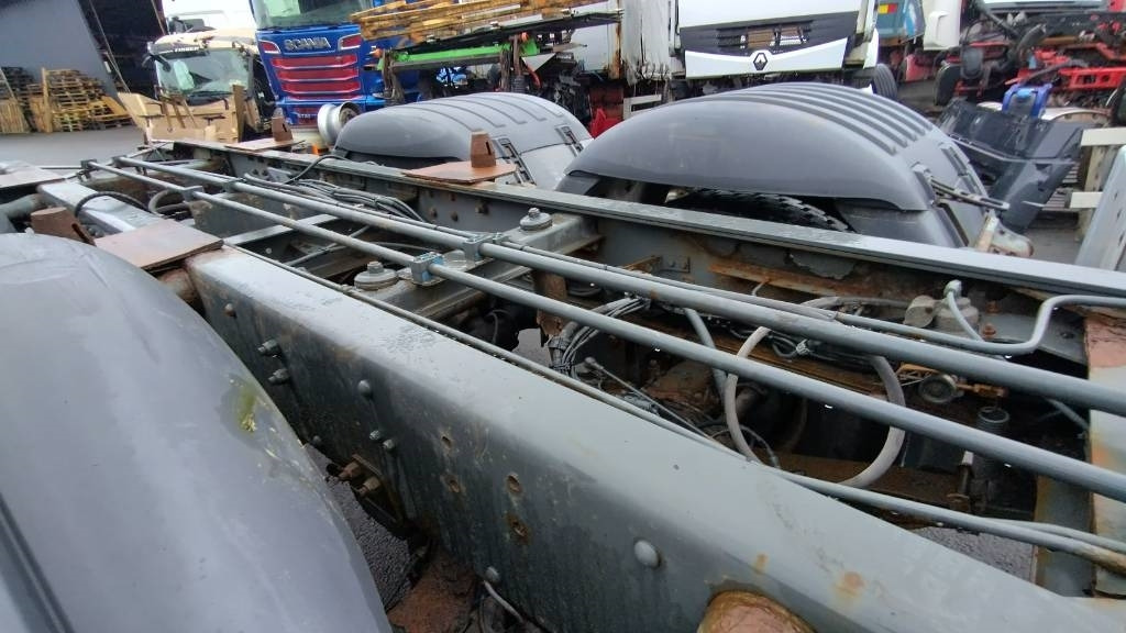 Scania R164 480 rautajouset,av4100mm , ADR. HIENO!! - شاحنة بهيكل معدني للمقصورة: صورة 4 Scania R164 480 rautajouset,av4100mm , ADR. HIENO!! - شاحنة بهيكل معدني للمقصورة: صورة 4