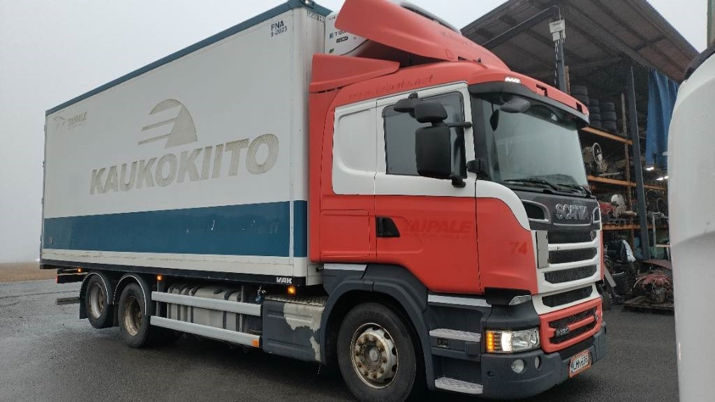 Scania R520 6x2 kokosivuauk kori, thermoking kone - شاحنة ذات مبرد: صورة 2 Scania R520 6x2 kokosivuauk kori, thermoking kone - شاحنة ذات مبرد: صورة 2