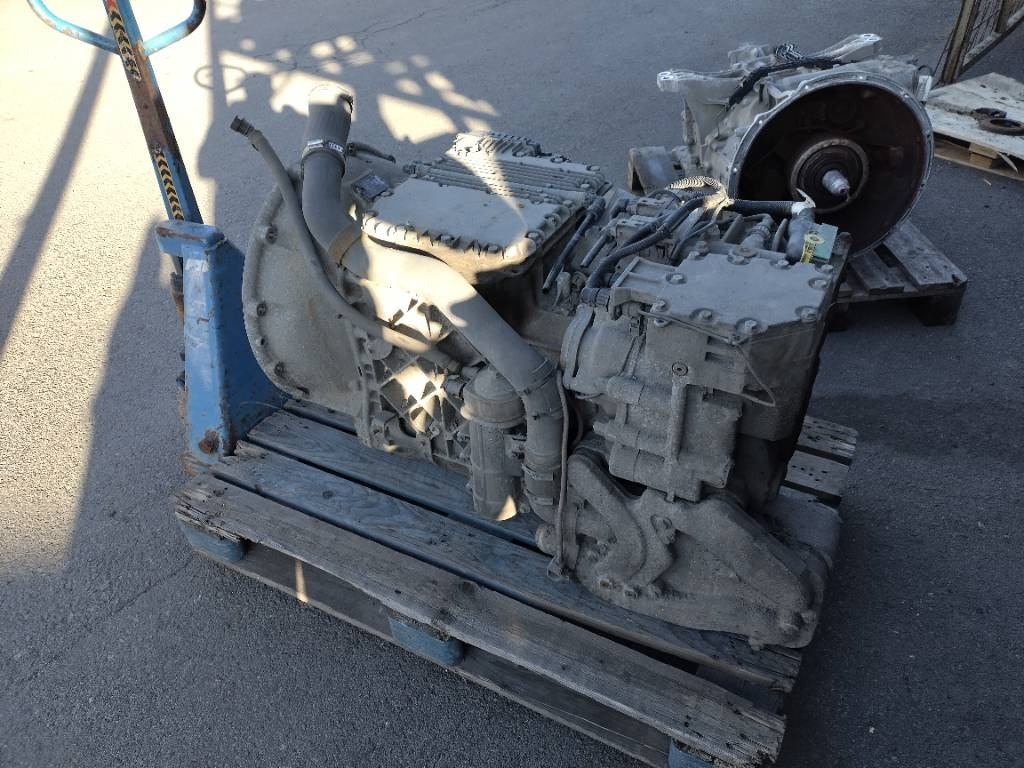 Volvo AT2612E hidastimella - صندوق التروس - شاحنة: صورة 2 Volvo AT2612E hidastimella - صندوق التروس - شاحنة: صورة 2