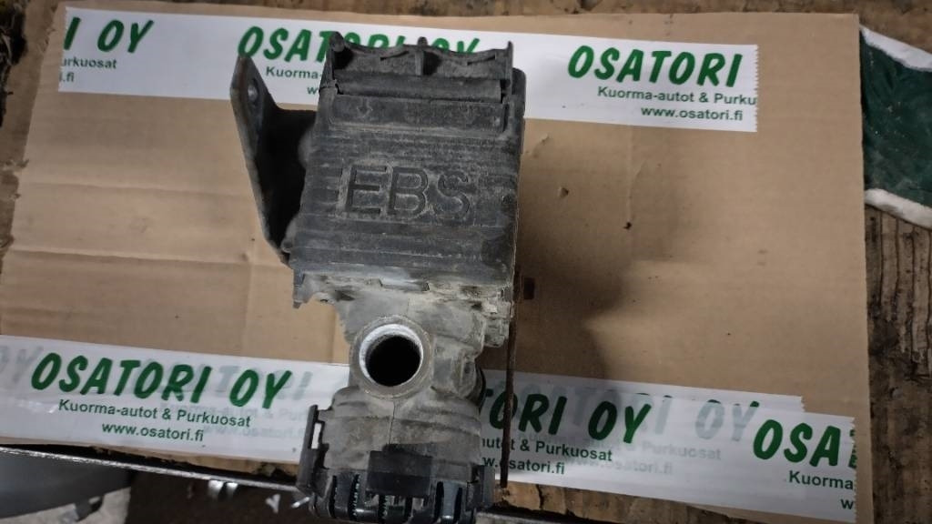 Volvo EBS modulaattori - أجزاء الفرامل - شاحنة: صورة 3 Volvo EBS modulaattori - أجزاء الفرامل - شاحنة: صورة 3