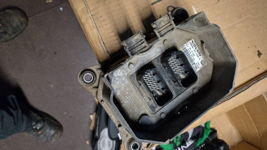 Volvo FCIOMM - النظام الكهربائي - شاحنة: صورة 2 Volvo FCIOMM - النظام الكهربائي - شاحنة: صورة 2