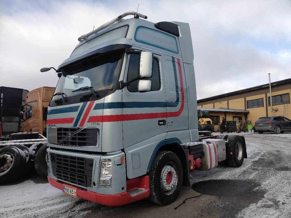 Volvo FH16 660 4x2 vetoauto - مقطورة السحب: صورة 1 Volvo FH16 660 4x2 vetoauto - مقطورة السحب: صورة 1