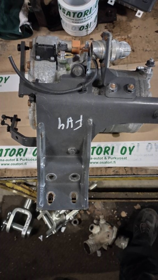 Volvo taukoilmastointi kompura - النظام الكهربائي - شاحنة: صورة 2 Volvo taukoilmastointi kompura - النظام الكهربائي - شاحنة: صورة 2