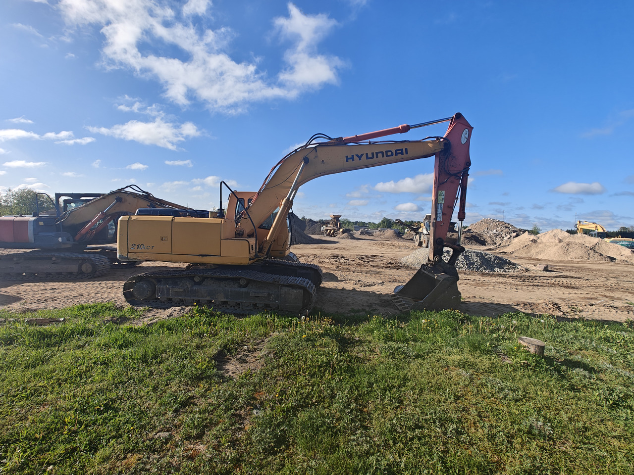 Hyundai Robex 210LC-7 - حفار زاحف: صورة 2 Hyundai Robex 210LC-7 - حفار زاحف: صورة 2