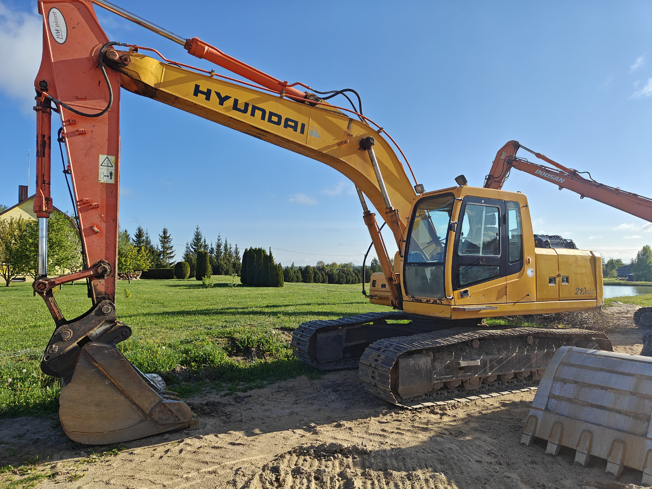 Hyundai Robex 210LC-7 - حفار زاحف: صورة 1 Hyundai Robex 210LC-7 - حفار زاحف: صورة 1