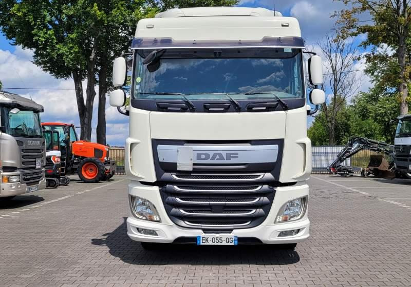 DAF XF510 SPACE CAB / SPROWADZONY / MANUAL / RETARDER - مقطورة السحب: صورة 2 DAF XF510 SPACE CAB / SPROWADZONY / MANUAL / RETARDER - مقطورة السحب: صورة 2
