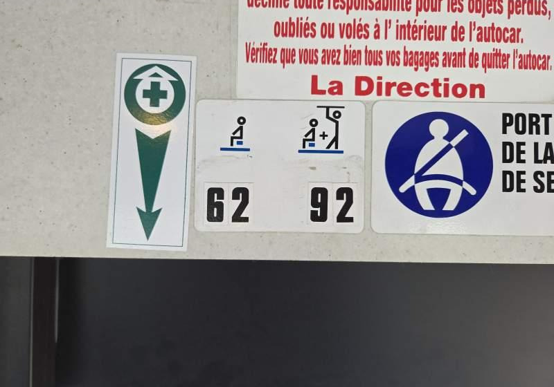 Irisbus AXER / SPROWADZONY/ 62 MIEJSCA + 30 STOJĄCYCH - حافلة الضواحي: صورة 2 Irisbus AXER / SPROWADZONY/ 62 MIEJSCA + 30 STOJĄCYCH - حافلة الضواحي: صورة 2