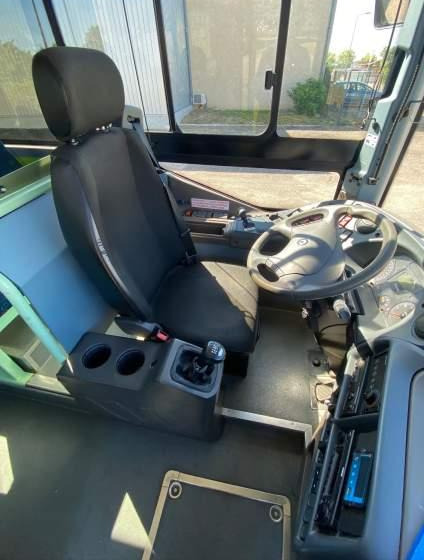 Irisbus RECREO CROSSWAY/ SPROWADZONY / KLIMA / 5 SZTUK - حافلة الضواحي: صورة 5 Irisbus RECREO CROSSWAY/ SPROWADZONY / KLIMA / 5 SZTUK - حافلة الضواحي: صورة 5