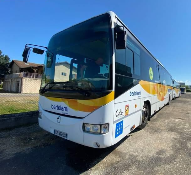 Irisbus RECREO CROSSWAY/ SPROWADZONY / KLIMA / 5 SZTUK - حافلة الضواحي: صورة 4 Irisbus RECREO CROSSWAY/ SPROWADZONY / KLIMA / 5 SZTUK - حافلة الضواحي: صورة 4