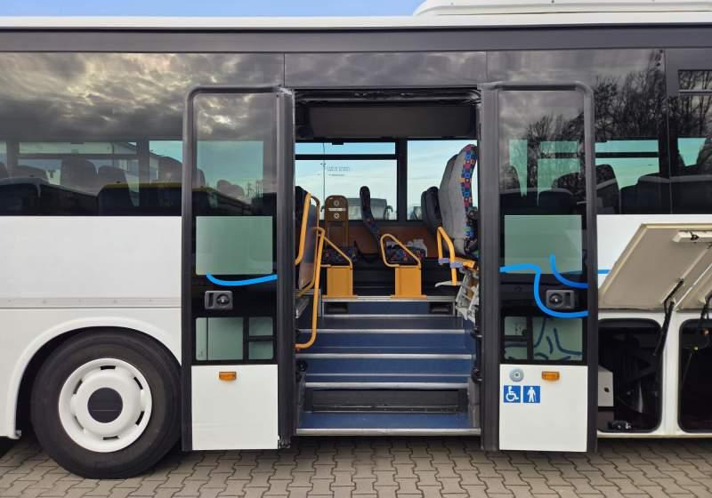 Irisbus RECREO/ SPROWADZONY/ KLIMA / 251 000 KM - حافلة الضواحي: صورة 5 Irisbus RECREO/ SPROWADZONY/ KLIMA / 251 000 KM - حافلة الضواحي: صورة 5