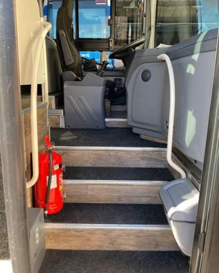 Iveco CROSSWAY/ DŁUGOŚĆ 10.70 M / MANUAL / EURO 6 - حافلة الضواحي: صورة 3 Iveco CROSSWAY/ DŁUGOŚĆ 10.70 M / MANUAL / EURO 6 - حافلة الضواحي: صورة 3