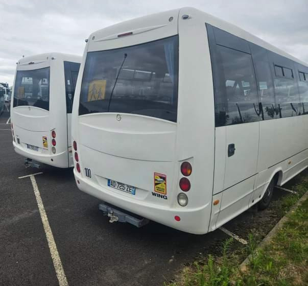 Iveco WING / SPROWADZONY/ 34 MIEJSCA/ MANUAL - حافلة صغيرة, ميكروباص: صورة 3 Iveco WING / SPROWADZONY/ 34 MIEJSCA/ MANUAL - حافلة صغيرة, ميكروباص: صورة 3