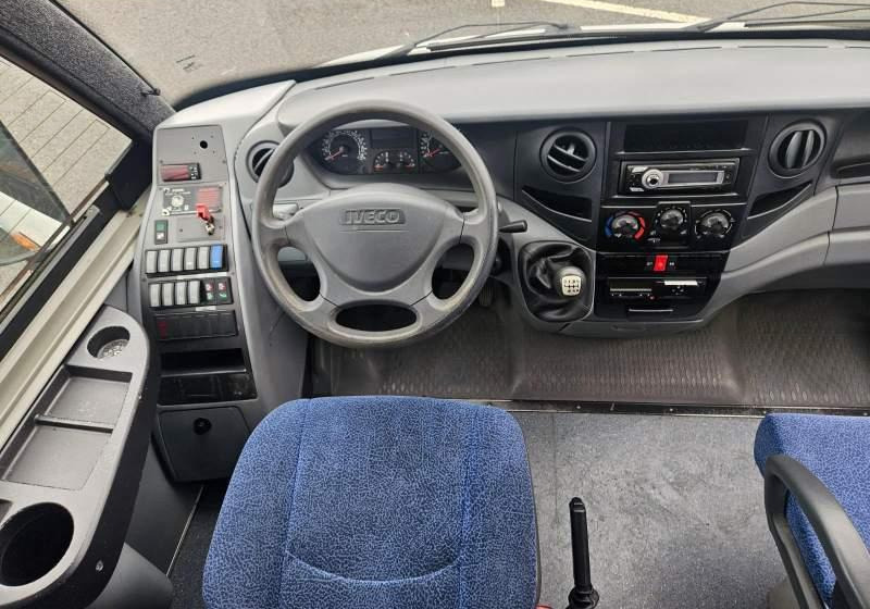Iveco WING / SPROWADZONY/ 34 MIEJSCA/ MANUAL - حافلة صغيرة, ميكروباص: صورة 4 Iveco WING / SPROWADZONY/ 34 MIEJSCA/ MANUAL - حافلة صغيرة, ميكروباص: صورة 4