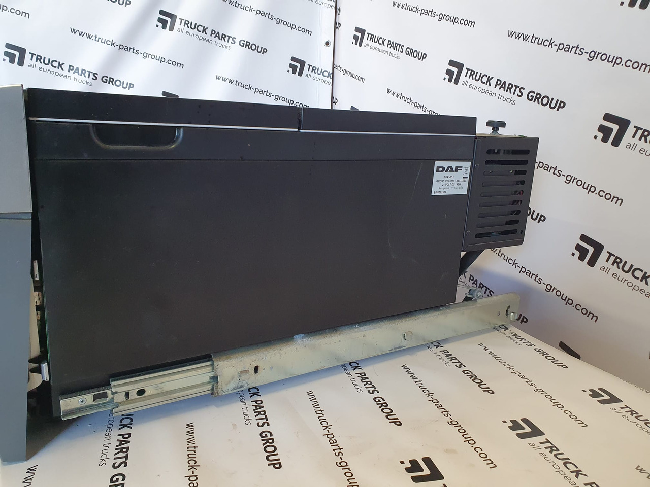 DAF DAF XF, EURO6, 106 XF fridge, climate control 1845851, 1425475, 1660722, 1794024, 1794025, 2133309, 2133309, 1929331, 1845851, 1943737, 2130638, 2299064, 2115741, 1683930, 1784025, 1725652, 2019771, - قطع الغيار: صورة 4 DAF DAF XF, EURO6, 106 XF fridge, climate control 1845851, 1425475, 1660722, 1794024, 1794025, 2133309, 2133309, 1929331, 1845851, 1943737, 2130638, 2299064, 2115741, 1683930, 1784025, 1725652, 2019771, - قطع الغيار: صورة 4