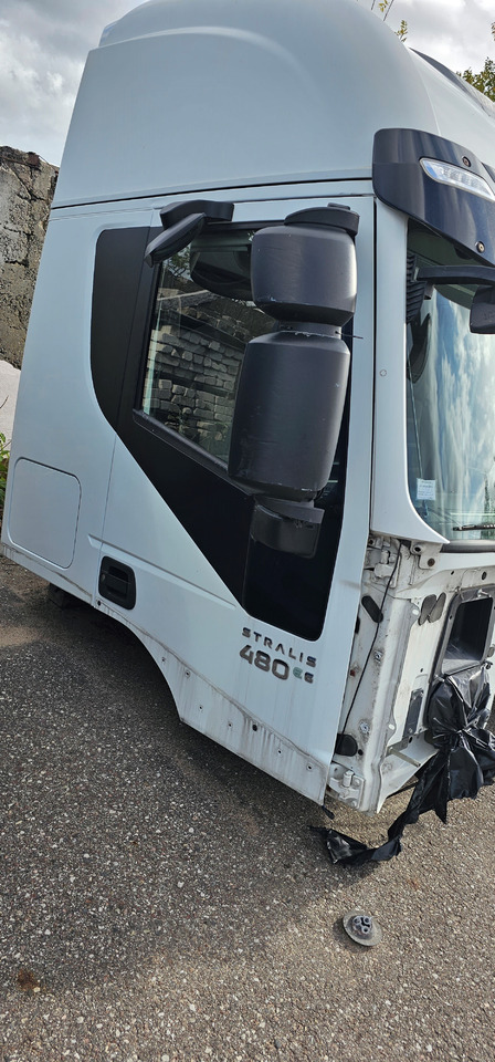 IVECO IVECO STRALIS EURO6 HI-WAY instrument panel kit from UK to EU, full set dashboard, remake set change driver position - قطع الغيار - شاحنة: صورة 4 IVECO IVECO STRALIS EURO6 HI-WAY instrument panel kit from UK to EU, full set dashboard, remake set change driver position - قطع الغيار - شاحنة: صورة 4