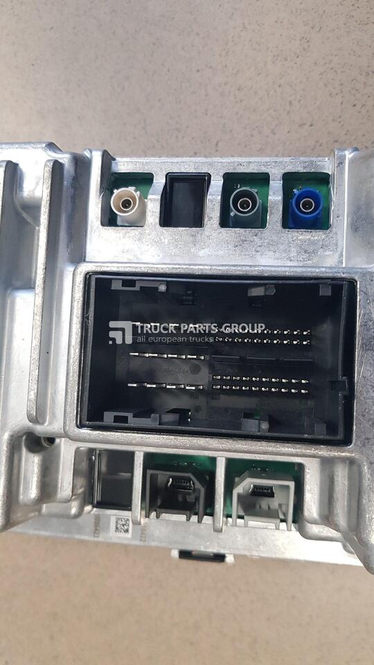 IVECO IVECO STRALIS EURO6 navi system, navigation system, multimedia system, radio audio control 5802403831, 5801677506 - نظام الملاحة - شاحنة: صورة 5 IVECO IVECO STRALIS EURO6 navi system, navigation system, multimedia system, radio audio control 5802403831, 5801677506 - نظام الملاحة - شاحنة: صورة 5