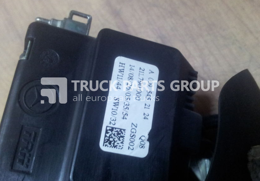 MERCEDES-BENZ Actros MP4 EURO5, EURO6 steering column switch, 0095452124 dashboard - مفتاح عمود التوجيه - شاحنة: صورة 3 MERCEDES-BENZ Actros MP4 EURO5, EURO6 steering column switch, 0095452124 dashboard - مفتاح عمود التوجيه - شاحنة: صورة 3